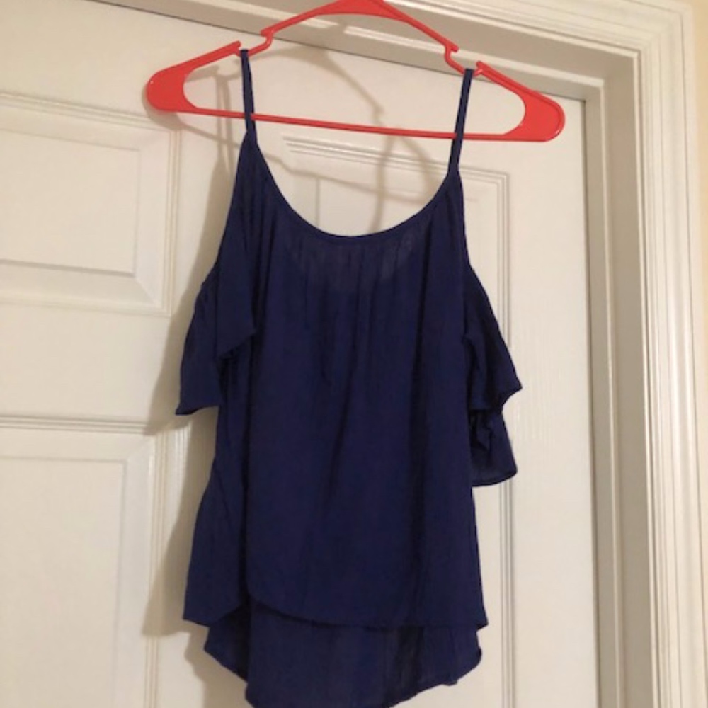 off shoulder shirt